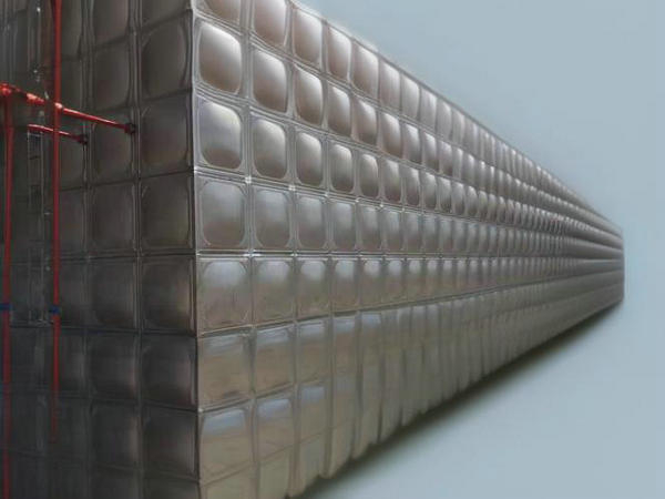 更換洛陽不銹鋼消防水箱里的存水時(shí)需要注意的一些事項(xiàng)